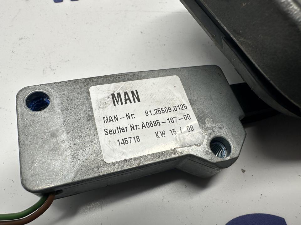 Steering column switch 81255090125 MAN Trucks TGX I 2008