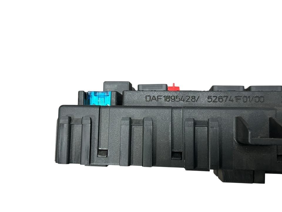 Fuse box 1895428 DAF XF 2013