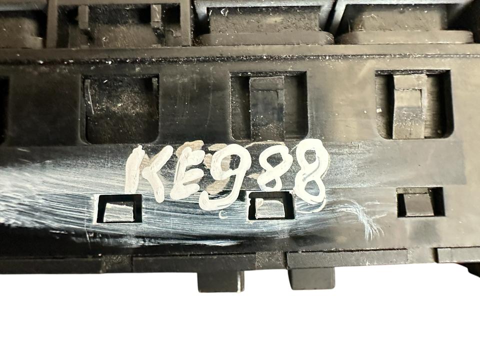 Interior control switches A9605400046 Mercedes-Benz Trucks ACTROS MP4 / MP5 2018