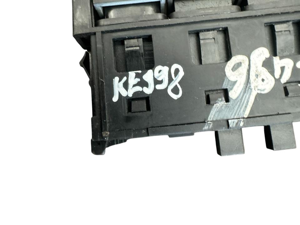 Interior control switches A9605400046 Mercedes-Benz Trucks ACTROS MP4 / MP5 2018