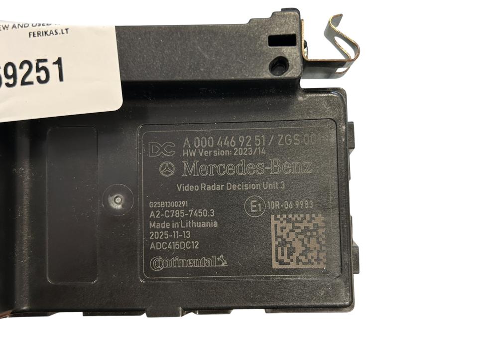 NEW Mercedes Benz Video Radar Decision Unit 3 control unit A0004469251