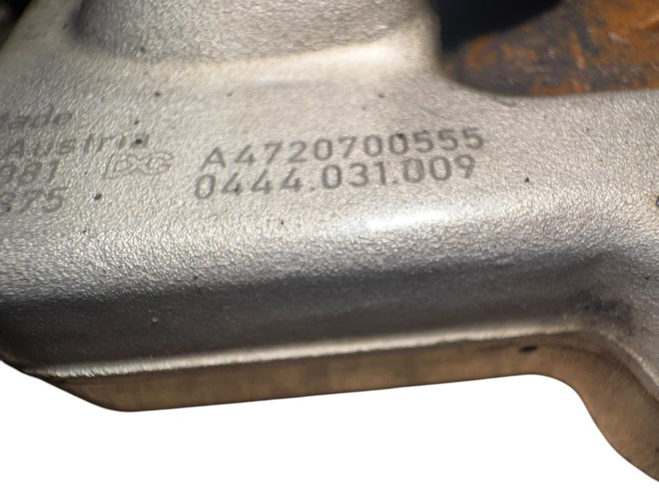 Fuel metering valve A4720700555 Mercedes-Benz Trucks ACTROS MP4 / MP5 2017