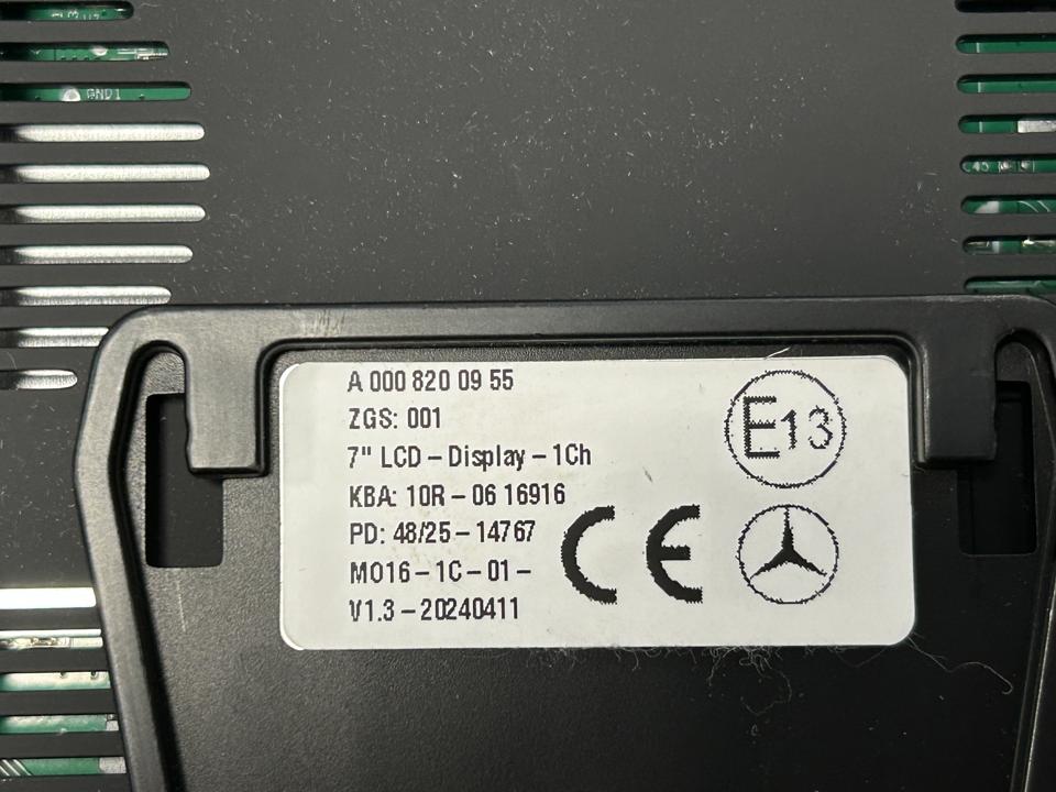 NEW Mercedes Benz LCD monitor display A0008200955