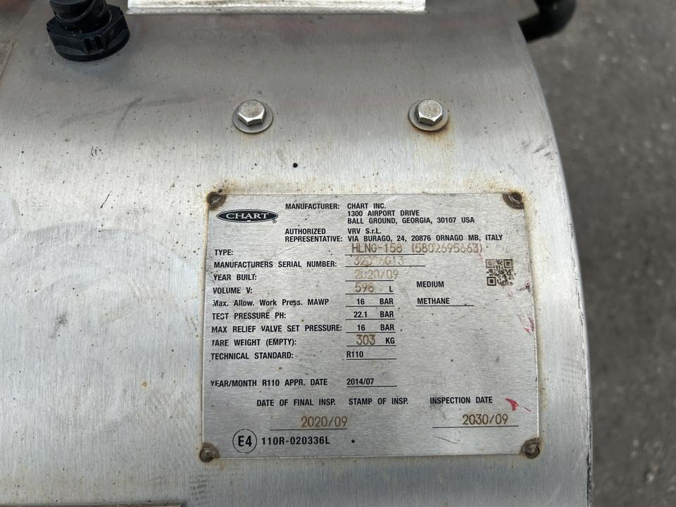 Fuel tank 5802695663 LNG Iveco Trucks S-WAY 2020