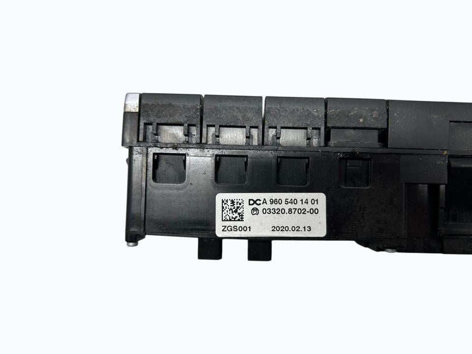 Jungikliai kabinoje A9605401401 Mercedes-Benz Trucks ACTROS MP4 / MP5 2020