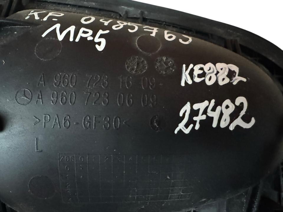 Išorinė durų rankena A9607231609 Mercedes-Benz Trucks ACTROS MP4 / MP5 2020 kairė