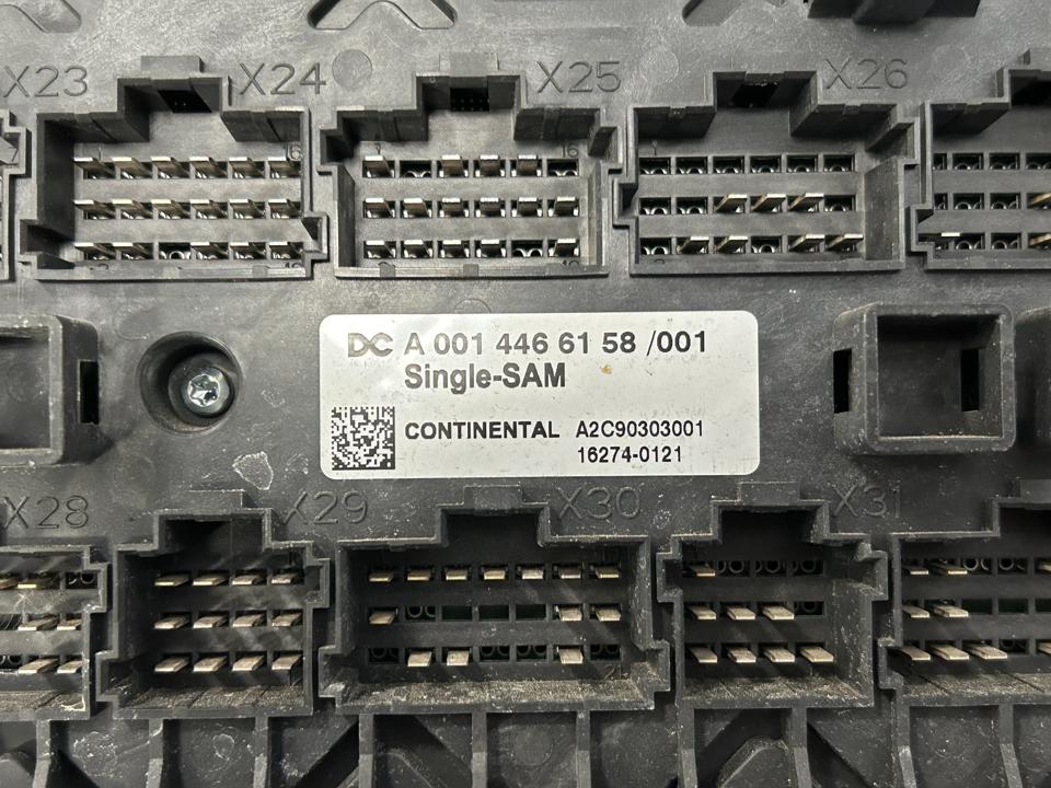 Блок предохранителей A0014466158 Single-SAM Mercedes-Benz Trucks ANTOS 2017
