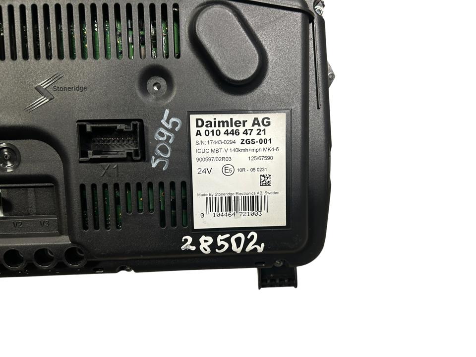 Instrument cluster A0104464721 UK Mercedes-Benz Trucks ACTROS MP4 / MP5 2018