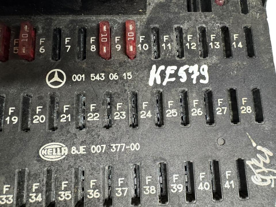 Блок предохранителей A0015430615 Mercedes-Benz Trucks ACTROS MP2 / MP3 2002