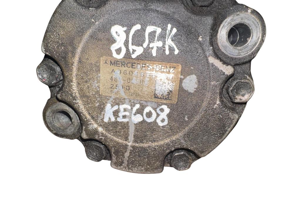 Hydraulic steering pump A9604600380 Mercedes-Benz Trucks ACTROS MP4 / MP5 2014