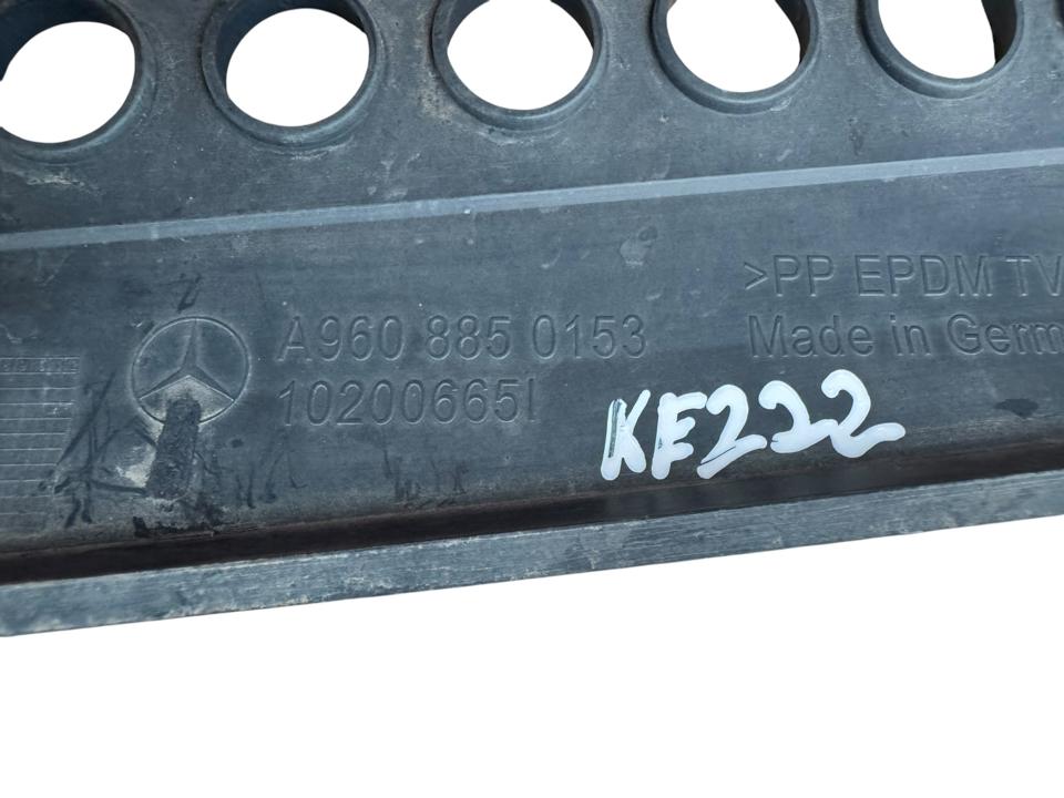 Plastikinė apdaila A9608850153 Mercedes-Benz Trucks ACTROS MP4 / MP5 2018