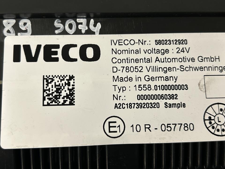Instrument cluster 5802312920 Iveco Trucks S-WAY 2021