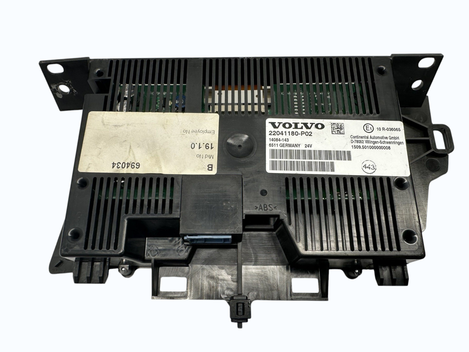 Multimedia screen 22041180 Volvo Trucks FH II 2015