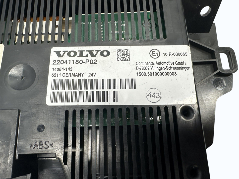 Multimedia screen 22041180 Volvo Trucks FH II 2015