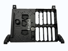 Fuse box 81254446122 MAN Trucks TGX II 2021