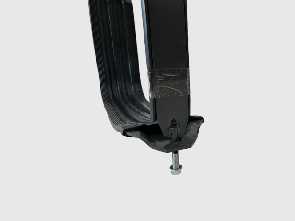 NEW DAF fuel tank mounting bracket / holder 575x675
