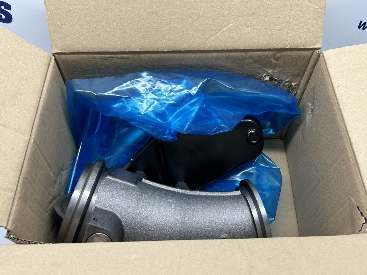 NEW Volvo valve4