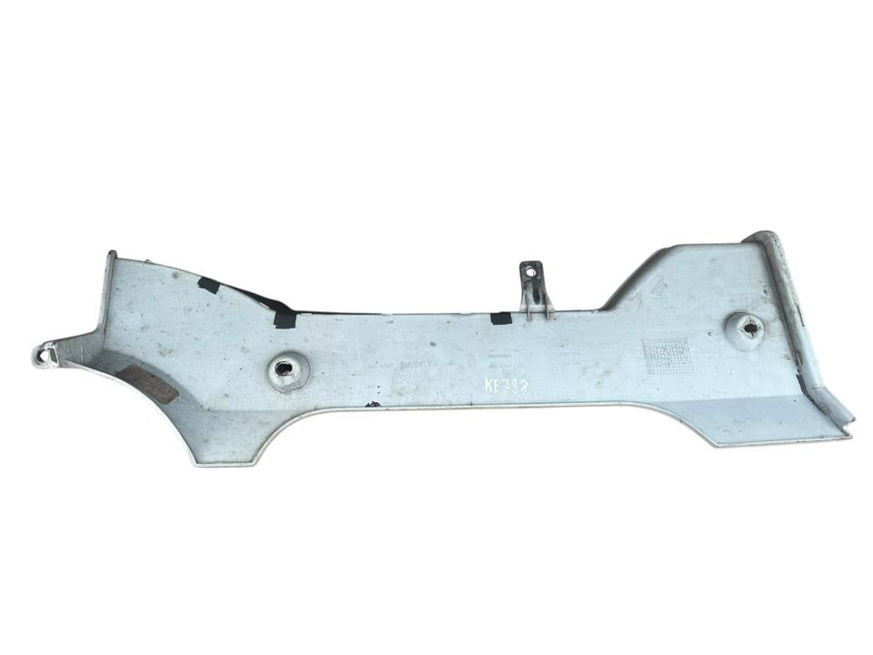 Plastikinė apdaila A9608856974 Mercedes-Benz Trucks ACTROS MP4 / MP5 2018