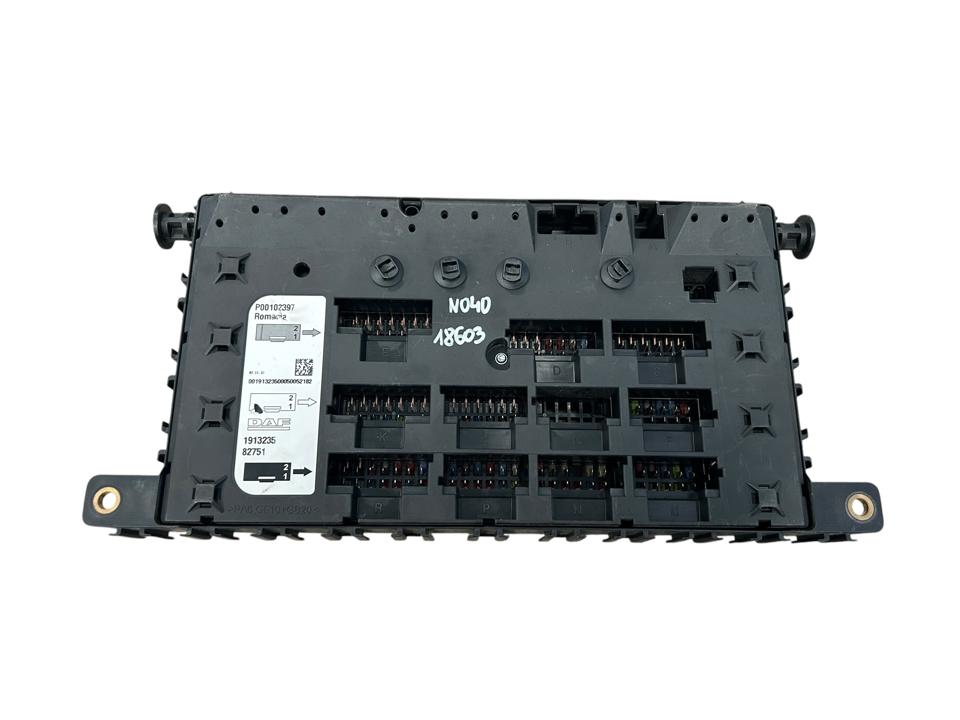 Fuse box 1913235 DAF XF 2014