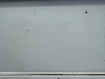 Боковой спойлер кабины A9607900144 Mercedes-Benz Trucks ACTROS MP4 / MP5 2018