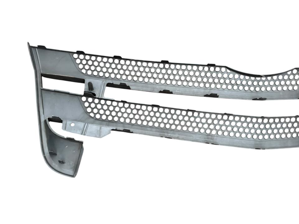 Lower grill A9618850053 Mercedes-Benz Trucks ACTROS MP4 / MP5 2018