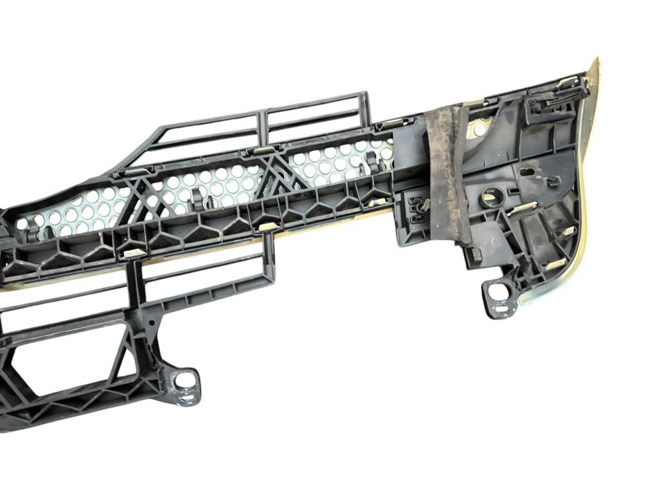 Apatinės grotelės A9618851453 Mercedes-Benz Trucks ACTROS MP4 / MP5 2018