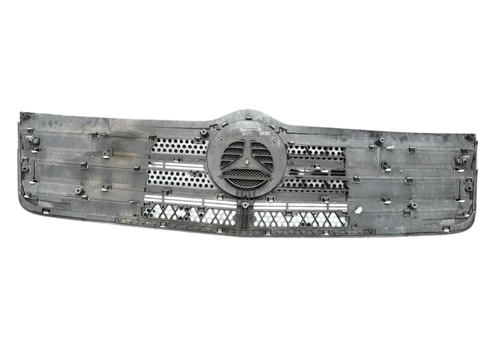 Решетка капота A9678800285 Mercedes-Benz Trucks ATEGO 3 2015