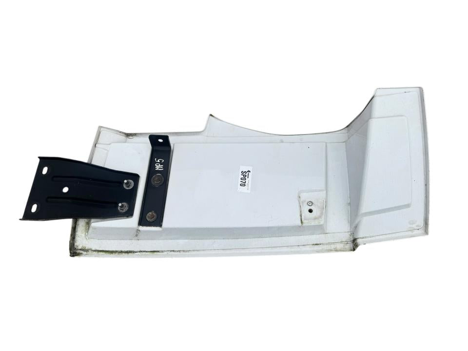 Kabinos kampinis spoileris A9607908965 Mercedes-Benz Trucks ACTROS MP4 / MP5 2020