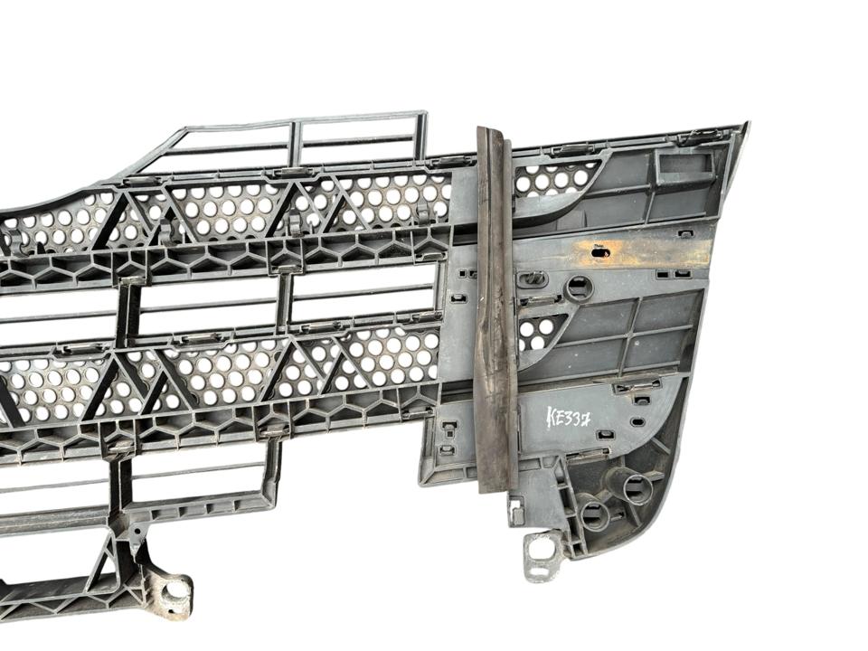 Apatinės grotelės A9618850253 Mercedes-Benz Trucks ACTROS MP4 / MP5 2016