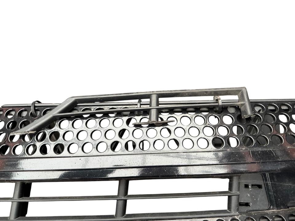 Grille inférieure A9618850253 Mercedes-Benz Trucks ACTROS MP4 / MP5 2018