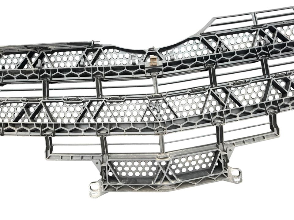 Grille inférieure A9618850253 Mercedes-Benz Trucks ACTROS MP4 / MP5 2018