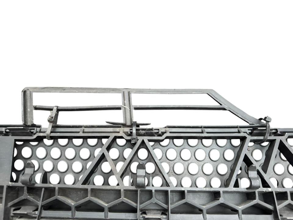 Grille inférieure A9618850253 Mercedes-Benz Trucks ACTROS MP4 / MP5 2018