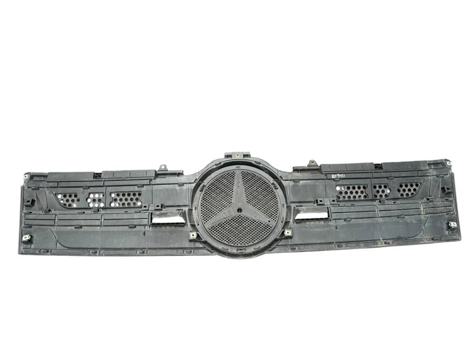 Kapoto grotelės A9607500618 Mercedes-Benz Trucks ACTROS MP4 / MP5 2018