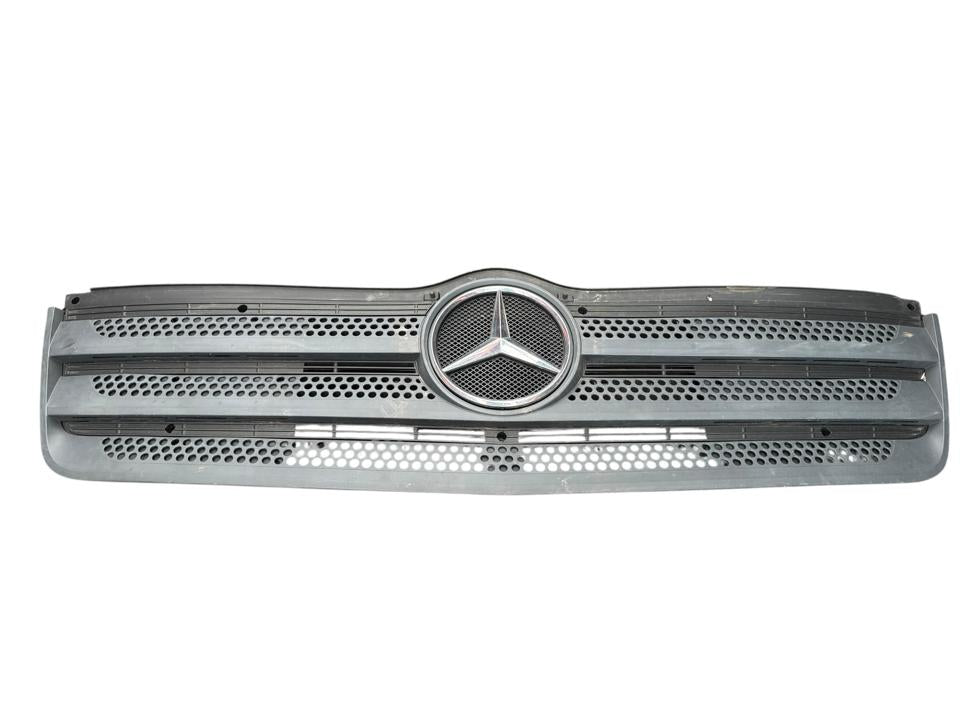 Решетка капота A9678800285 Mercedes-Benz Trucks ANTOS 2014