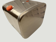 NEW Scania 300L fuel tank 670x700x735