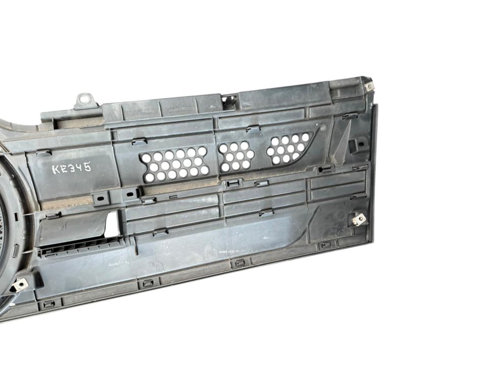 Kapoto grotelės A9607500618 Mercedes-Benz Trucks ACTROS MP4 / MP5 2018