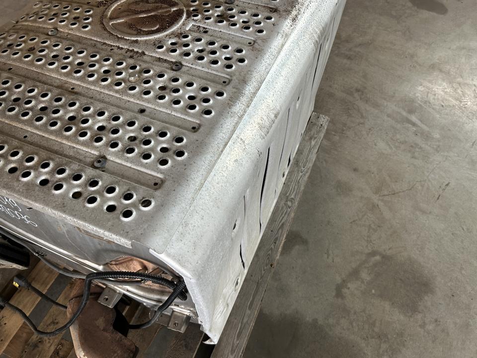 Exhaust catalyst A0084902112 Mercedes-Benz Trucks ANTOS 2017