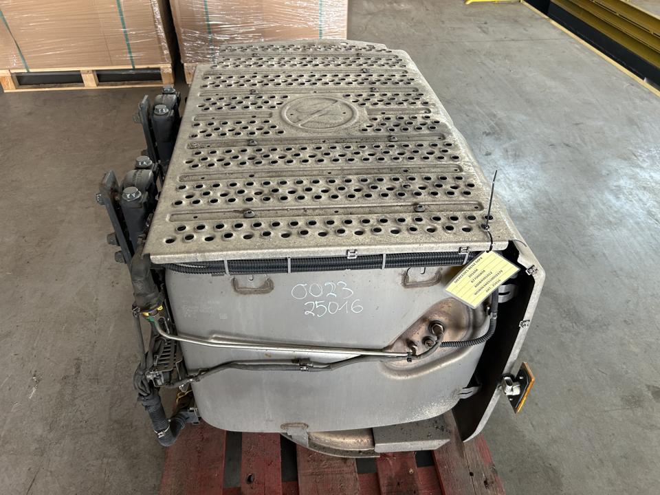 Exhaust catalyst A0084901012 Mercedes-Benz Trucks ACTROS MP4 / MP5 2016