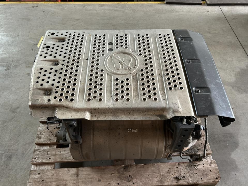 Exhaust catalyst A0124905712 Mercedes-Benz Trucks ACTROS MP4 / MP5 2020