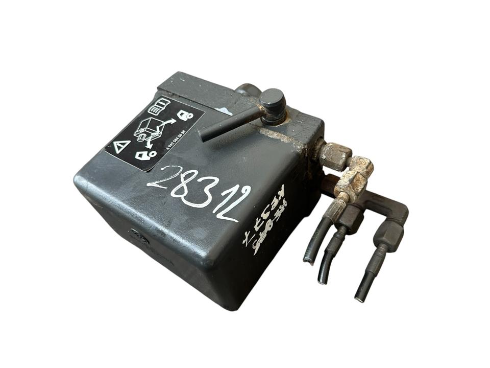 Cab tilting pump A0015533701 Mercedes-Benz Trucks ATEGO 3 2017