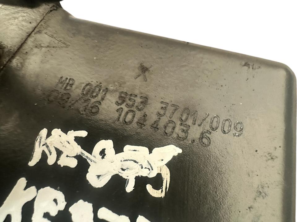 Cab tilting pump A0015533701 Mercedes-Benz Trucks ATEGO 3 2017