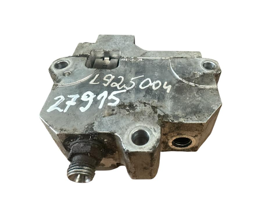Fuel metering valve A9360700255 Mercedes-Benz Trucks ANTOS 2015