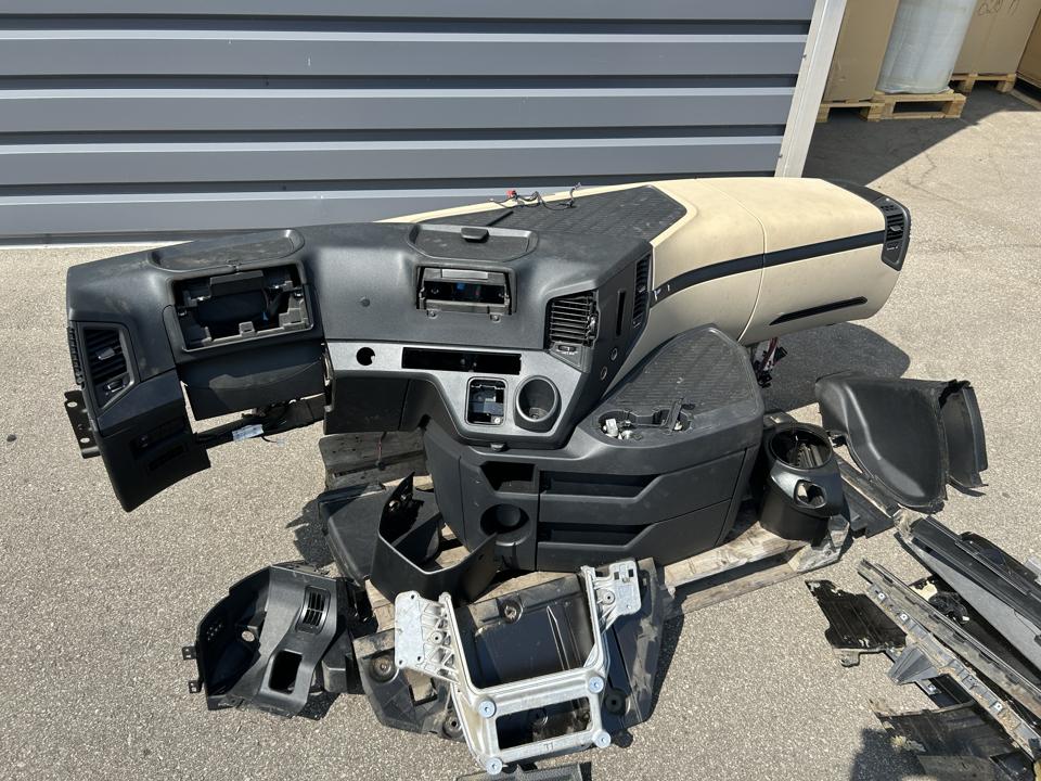 Dashboard set A9606801354 EU Mercedes-Benz Trucks ACTROS MP4 / MP5 2019