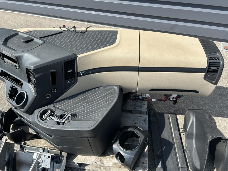 Dashboard set A9606801354 EU Mercedes-Benz Trucks ACTROS MP4 / MP5 2019