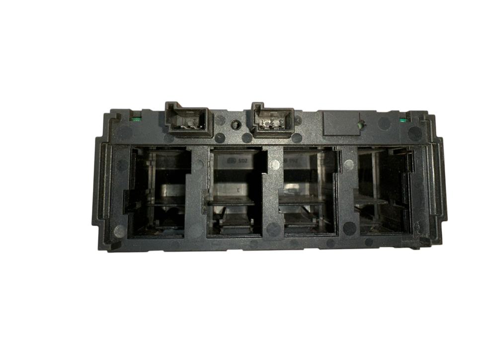 Jungikliai kabinoje A9605400246 Mercedes-Benz Trucks ACTROS MP4 / MP5 2018