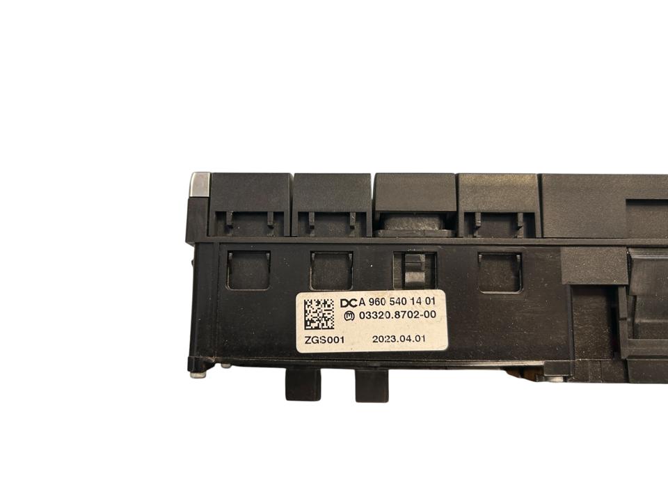 Interior control switches A9605401401 Mercedes-Benz Trucks ACTROS MP4 / MP5 2023
