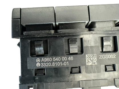 Interior control switches A9604500046 Mercedes-Benz Trucks ACTROS MP4 / MP5 2018