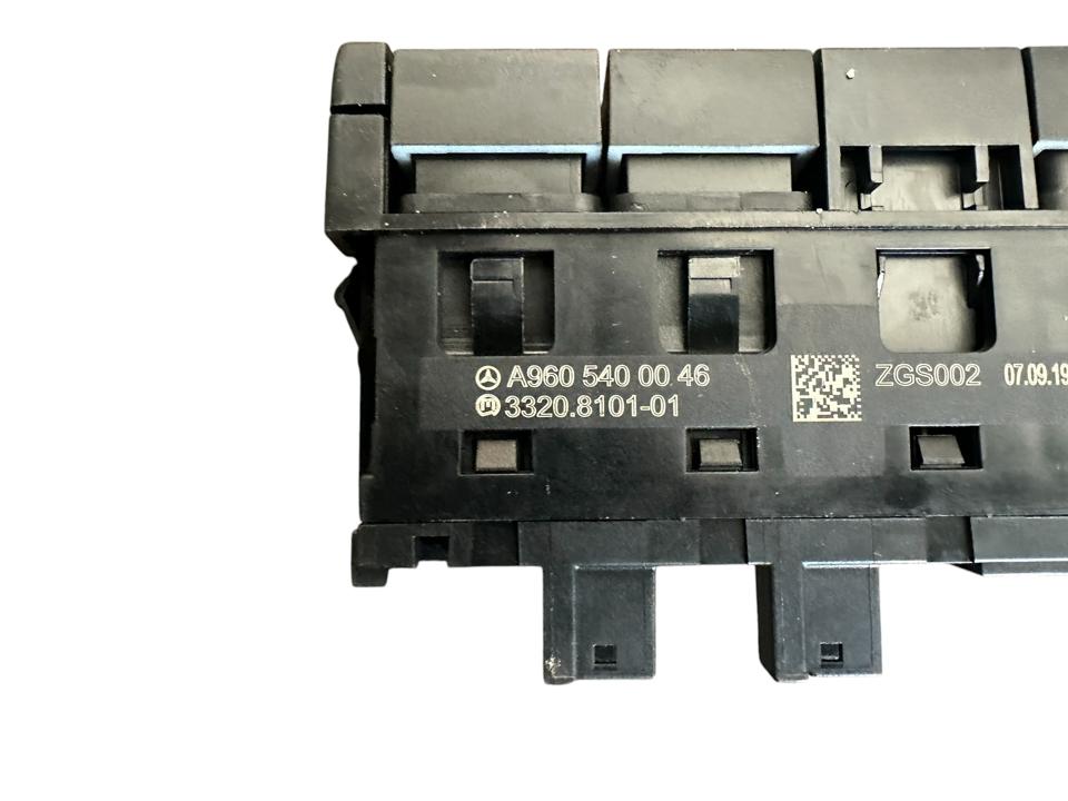 Jungikliai kabinoje A9605400046 Mercedes-Benz Trucks ACTROS MP4 / MP5 2018