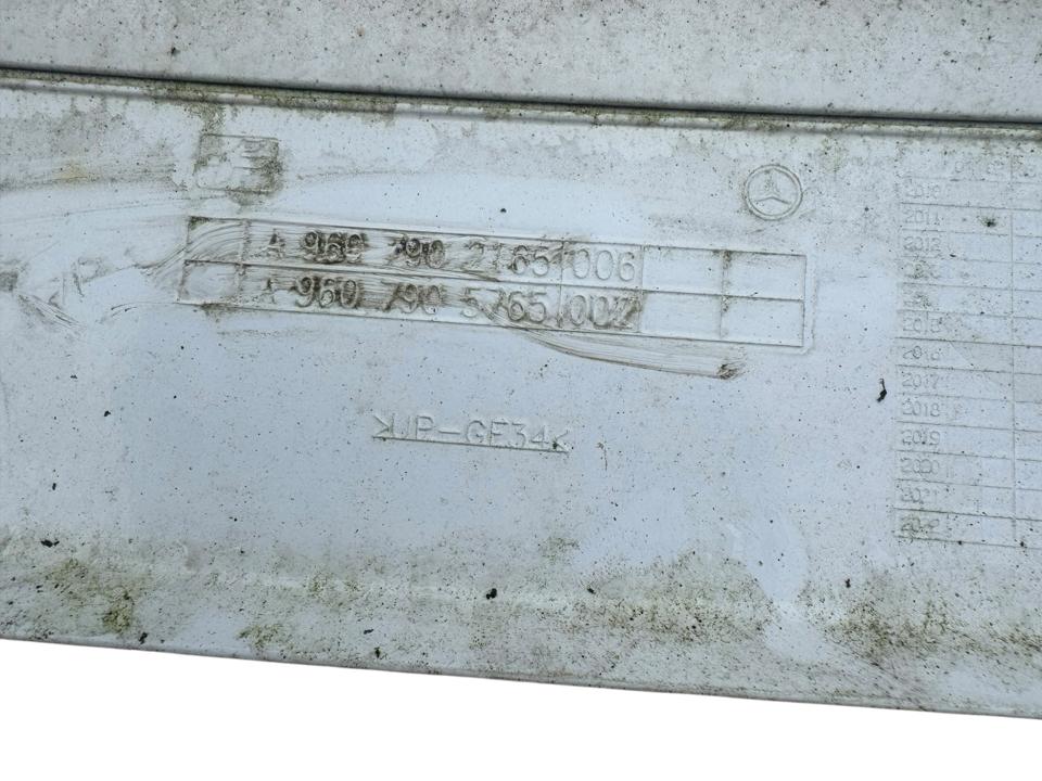 Cab corner spoiler A9607902165 Mercedes-Benz Trucks ACTROS MP4 / MP5 2018