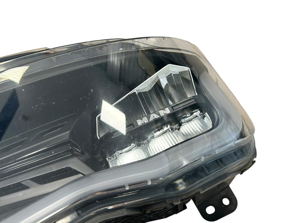 Headlight 81251016813 LED EU MAN Trucks TGX II 2021 Left